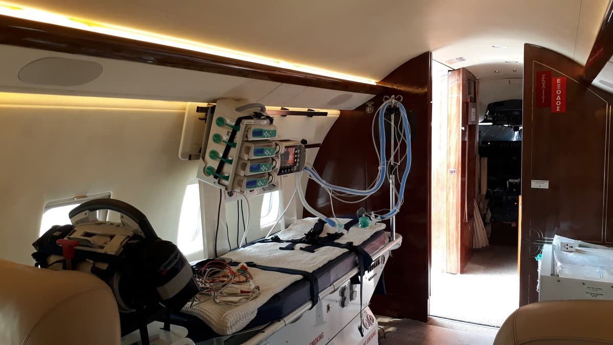 Challenger 604 Air Ambulance — 3